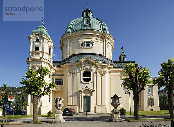 Pfarrkirche St. Margareta  Margaretenkirche  Berndorf  Industrieviertel  Niederösterreich  Österreich  Europa