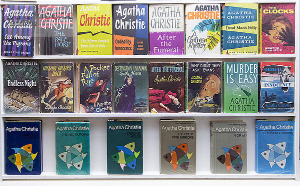 Kriminalromane von Agatha Christie im Torquay Museum  Torquay  Devon  Südengland  England  Großbritannien  Europa