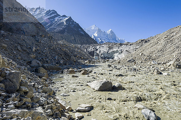 Gaumukh  Hauptquelle des Ganges  an der Bruchkante des Gangotrigletschers  Gangotri  Uttarakhand  Indien  Asien