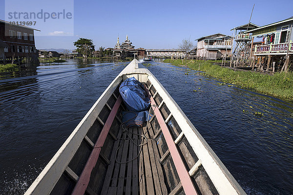 Bootsfahrt auf dem Inle-See  Stelzenhäuser  Inle-See  Shan-Staat  Myanmar  Asien