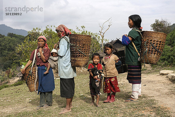 Frau Berg Dorf blass Myanmar Asien Volksstamm Stamm