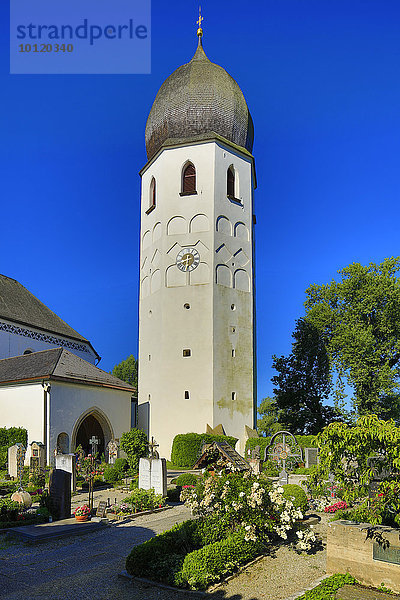 Münster Frauenwörth  Klosterkirche  Fraueninsel  Chiemsee  Oberbayern  Bayern  Deutschland  Europa