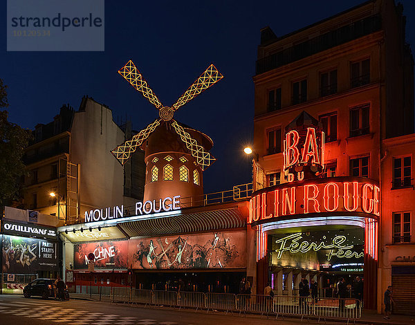 Varieté Moulin Rouge bei Nacht  Pigalle  Montmartre  Paris  Frankreich  Europa