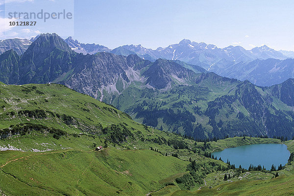 Alpsee  Nebelhorn  Oberstdorf  Allgäu  Bayern  Deutschland  Europa