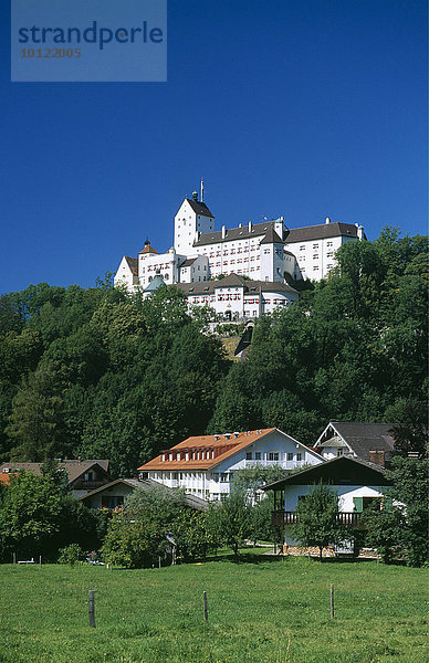 Schloss Hohenaschau  Aschau  Priental  Chiemgau  Bayern  Deutschland  Europa