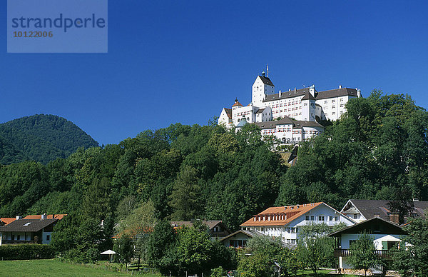 Schloss Hohenaschau  Aschau  Priental  Chiemgau  Bayern  Deutschland  Europa