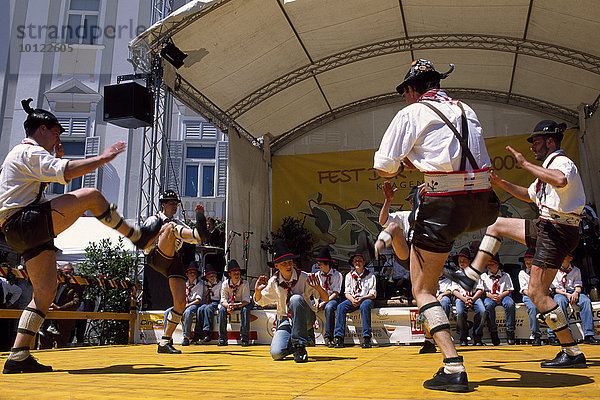 Schuhplattler  Fest der Täler  Klagenfurt  Kärnten  Österreich  Europa