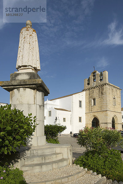 Kathedrale in Faro  Algarve  Portugal  Europa