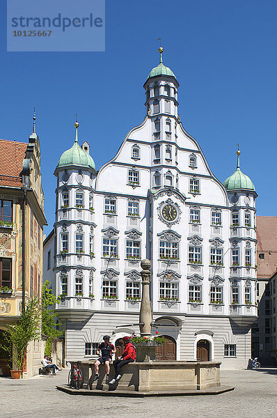 Marktplatz mit Rathaus  Memmingen  Allgäu  Bayern  Deutschland  Europa