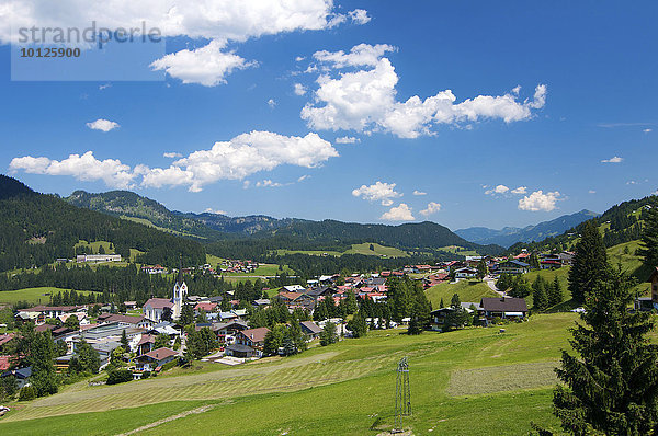 Riezlern im Kleinwalsertal  Allgäu  Vorarlberg  Österreich  Europa