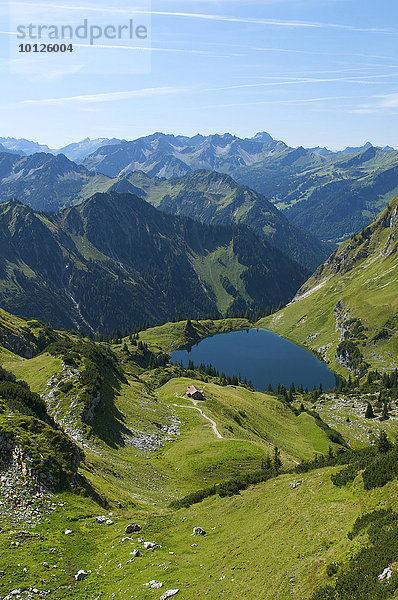 Seealpsee  Laufbacher Eck-Weg  Nebelhorn  Oberstdorf  Allgäu  Bayern  Deutschland  Europa