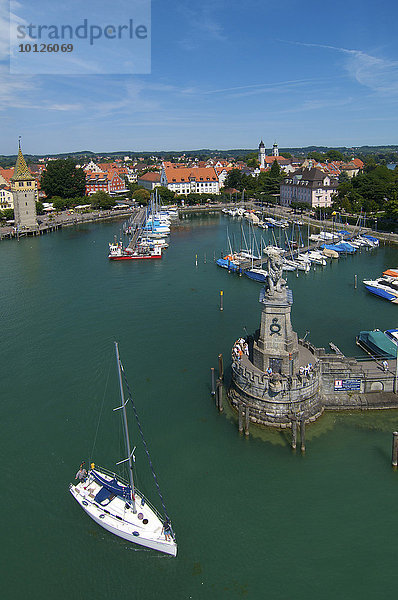 Hafen mit Mangturm in Lindau  Bodensee  Allgäu  Bayern  Deutschland  Europa