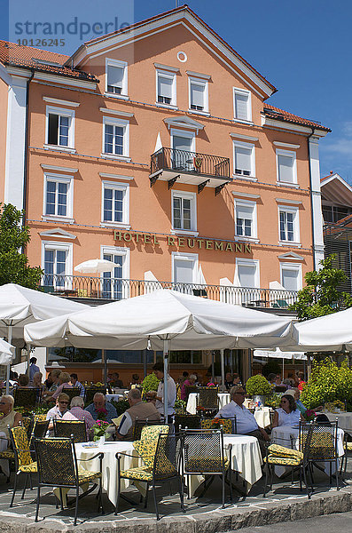 Hotel Reutemann an der Hafenpromenade in Lindau  Bodensee  Bayern  Deutschland  Europa