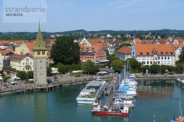 Hafen mit Mangturm in Lindau  Bodensee  Bayern  Deutschland  Europa