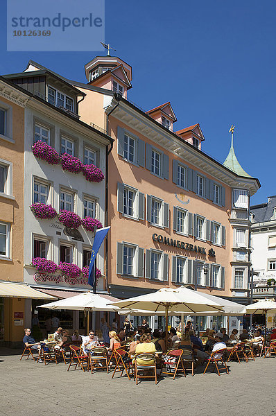 Straßencafe in Konstanz am Bodensee  Baden-Württemberg  Deutschland  Europa