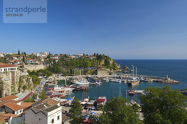 Hafen von Antalya  türkische Riviera  Türkei  Vorderasien  Asien