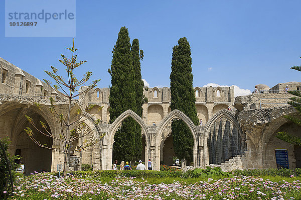 Gotische Klosterruine von Bellapais oder Belapais  Beylerbey  Nordzypern  Zypern  Europa