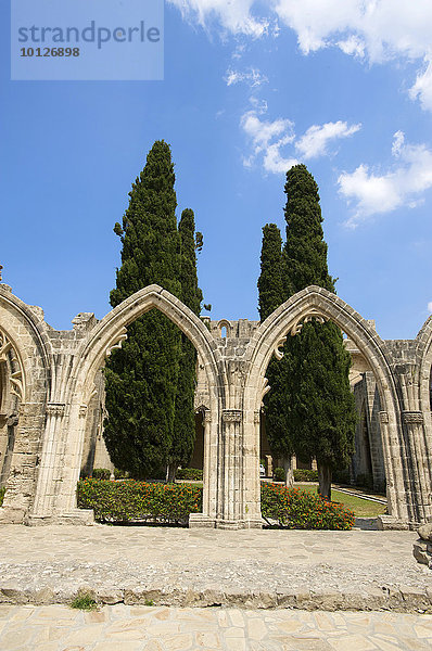 Gotische Klosterruine von Bellapais oder Belapais  Beylerbey  Nordzypern  Zypern  Europa