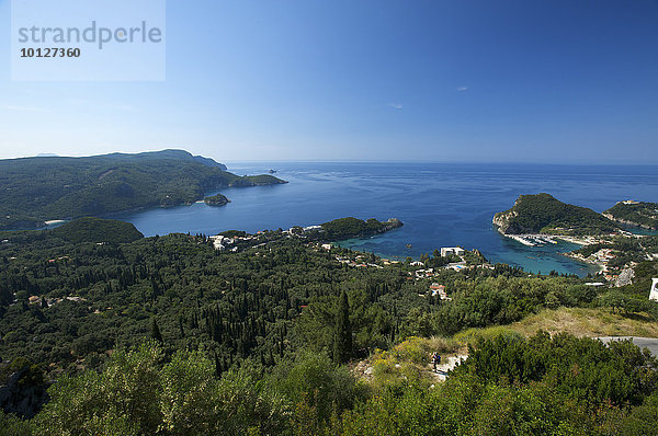 Blick auf die Bucht von Paleokastritsa  Korfu  Ionische inseln  Griechenland  Europa