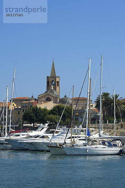 Yachthafen von Alghero  Sardinien  Italien  Europa