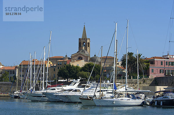 Yachthafen von Alghero  Sardinien  Italien  Europa