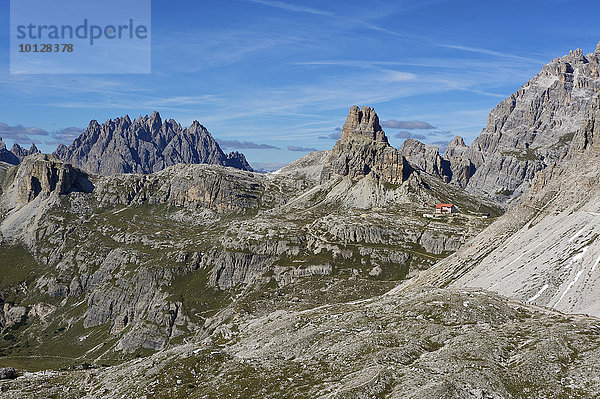 Dreizinnenhütte mit Toblinger Knoten  Sextner Dolomiten  Provinz Südtirol  Trentino-Südtirol  Italien  Europa