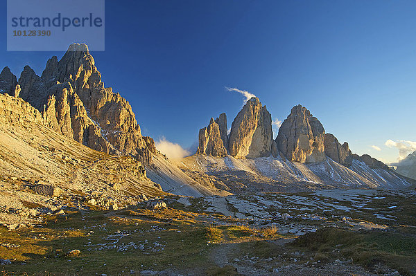 Nordwände der Drei Zinnen  Sextner Dolomiten  Provinz Südtirol  Trentino-Südtirol  Italien  Europa *** WICHTIG: Nicht exklusive Nutzung  Handelskalender  2016  Verbreitung: deutschsprachige Länder (D/A/CH) ***