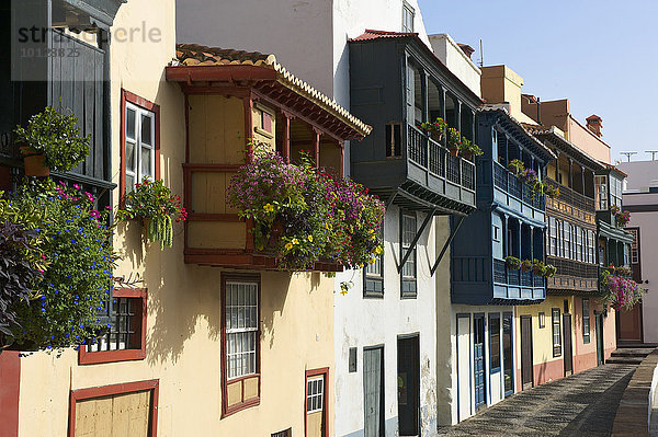 Häuserreihe an der Avenida Maritima  Santa Cruz de La Palma  La Palma  Kanarische Inseln  Spanien  Europa