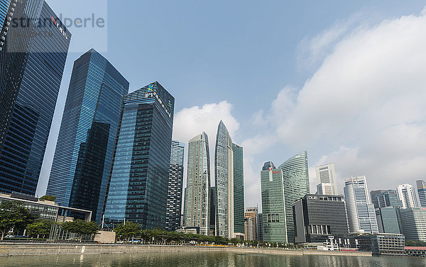 Innenstadt  Finanzviertel mit Hochhäusern  Singapur  Asien