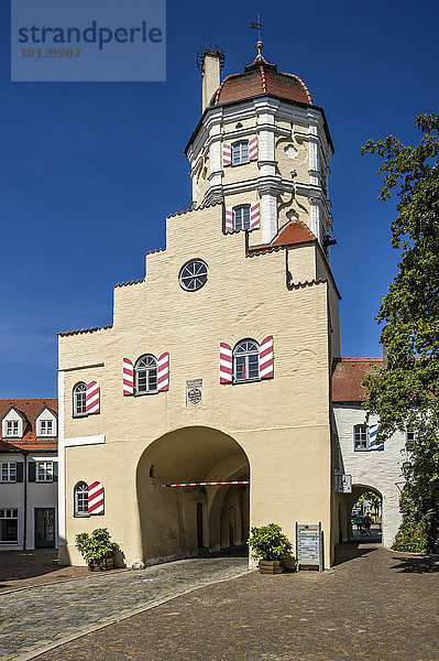 Mittelalterliches Oberes Tor  Aichach  Schwaben  Bayern  Deutschland  Europa