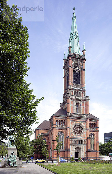 Evangelische Johanneskirche von 1881  Düsseldorf  Rheinland  Nordrhein-Westfalen  Deutschland  Europa