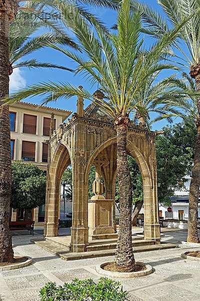 Denkmal in einem Park  Javea  Provinz Alicante  Spanien  Europa