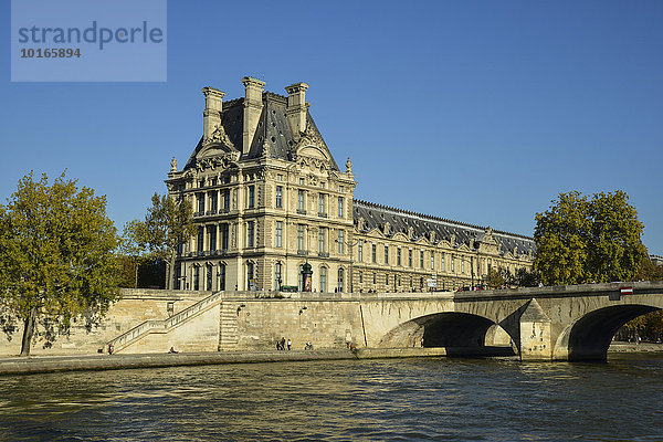 Hotel de Ville  Rathaus von der Seine  Paris  Frankreich  Europa