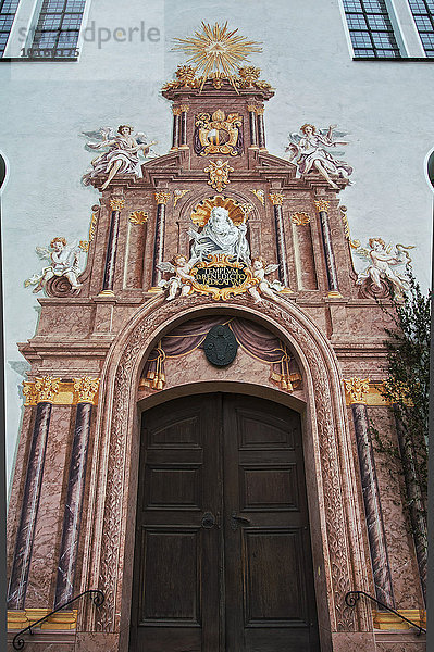 Tor am Kloster Benediktbeuern  Bayern  Deutschland  Europa