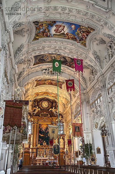 Kloster Benediktbeuern zu Fronleichnam  Bayern  Deutschland  Europa