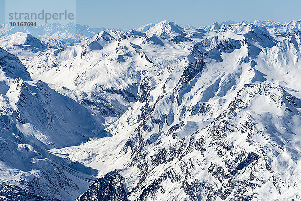 Ausblick auf die Oberhalbsteiner Alpen mit Piz Duan  Gletscherhorn  Pizz Gallagiun  Schweizer Alpen  Corvatsch  Engadin  Graubünden  Schweiz  Europa