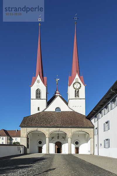 Kloster Muri  Haupteingang  Muri  Aargau Schweiz