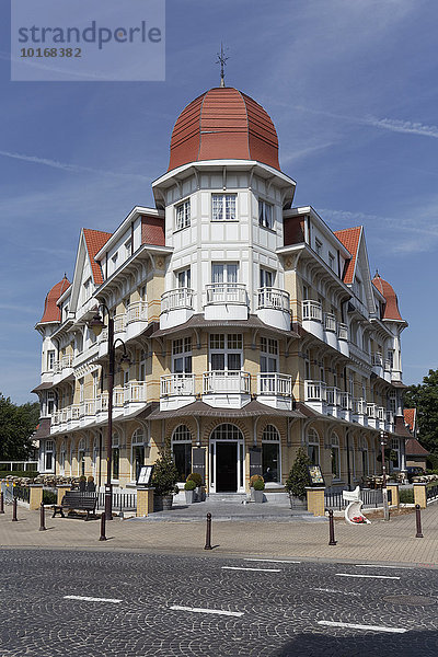 Belle Vue Hotel  historisches Gebäude aus der Belle Époque  Badeort De Haan  Belgische Küste  West-Flandern  Belgien  Europa