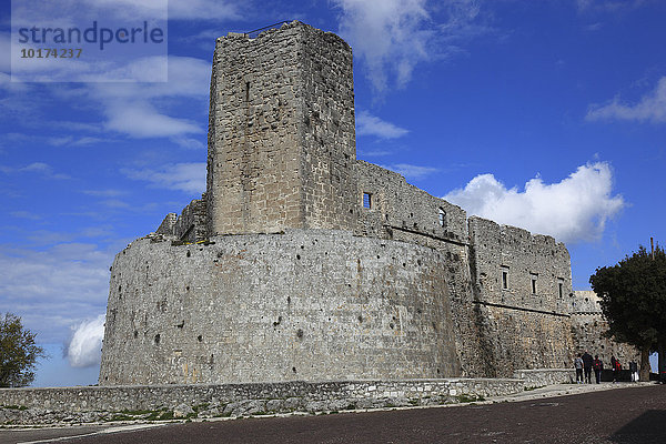 Normannisches Kastell  Castello  Unesco Weltkulturerbe  Monte Sant Angelo  Gargano  Apulien  Italien  Europa