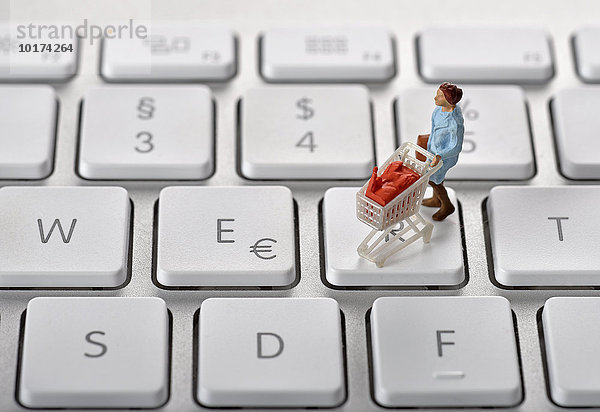 Symbolbild Online-Shopping  Tastatur mit Euro-Symbol
