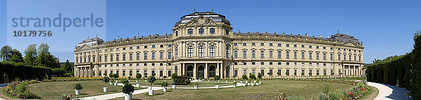 Ostgarten des Hofgarten mit Residenzschloss  Residenz  Würzburg  Unterfranken  Bayern  Deutschland  Europa