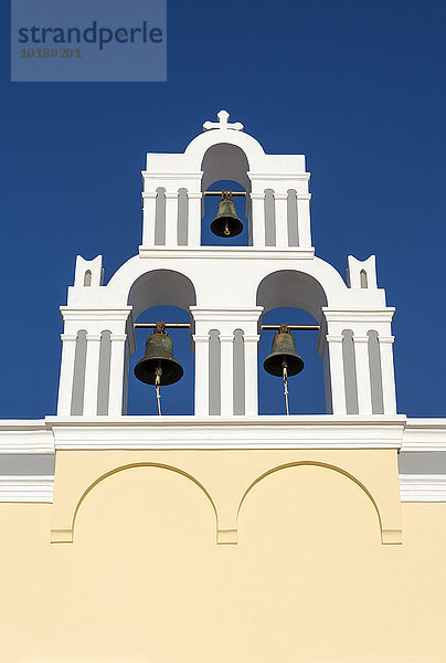 Glockenturm der Agios Theodori Kirche  Firostefani  Santorin  Griechenland  Europa