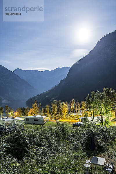 Campingplatz  Plansee  Ammergauer Alpen  Reutte  Tirol  Österreich  Europa