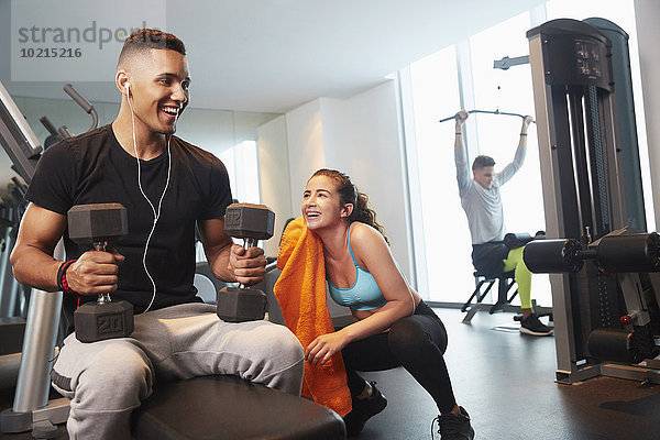 Fitness-Studio Freundschaft üben trainieren work out