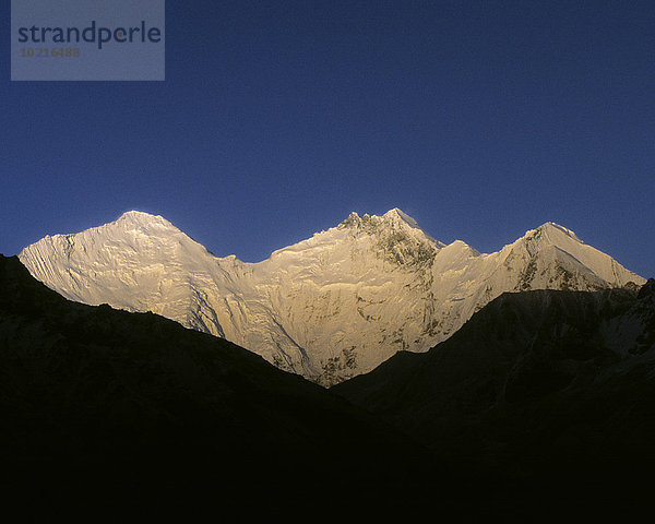 Mount Everest Sagarmatha Himmel unterhalb Schnee blau China Tibet