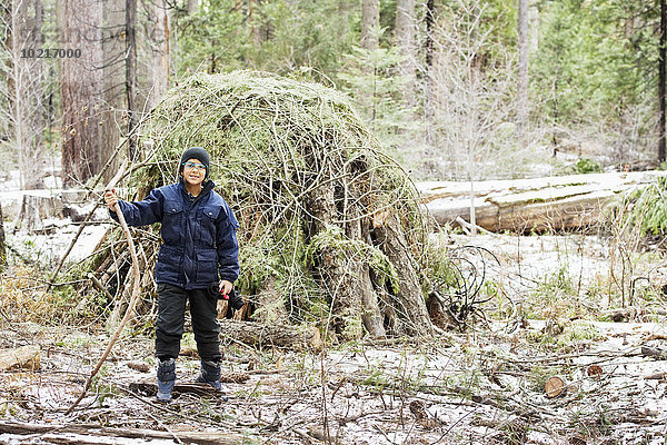 Hütte Junge - Person Gebäude Hispanier Wald Ast