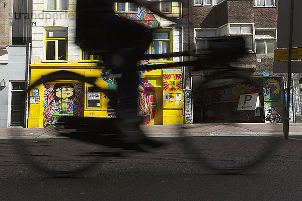 Straße Großstadt Ansicht Bewegungsunschärfe Fahrradfahrer