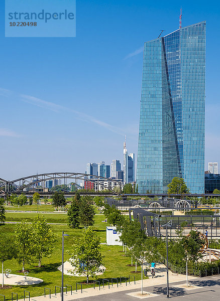 Deutschland  Frankfurt  Hafenpark und Europäische Zentralbank