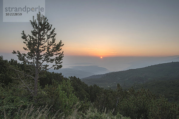Bulgarien  Rila-Gebirge  Sonnenaufgang