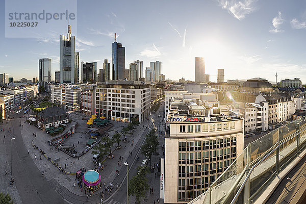 Deutschland  Hessen  Frankfurt  Skyline mit Bankenviertel